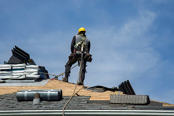 Professional Gutter Installation technician working in Bloomingdale, IN